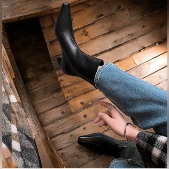 NEW Beauty Cry Women’s Genuine Leather Ankle Boots Black Size 7.5 - Picture 3 of 13